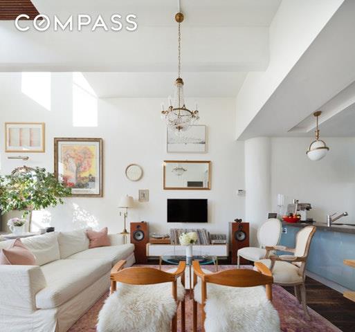 60 Broadway - Photo 1