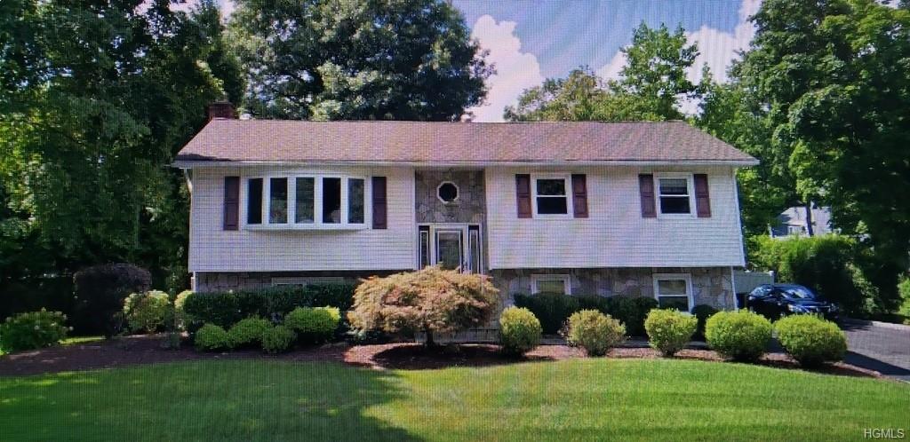 1 Yorkshire Drive - Photo 1