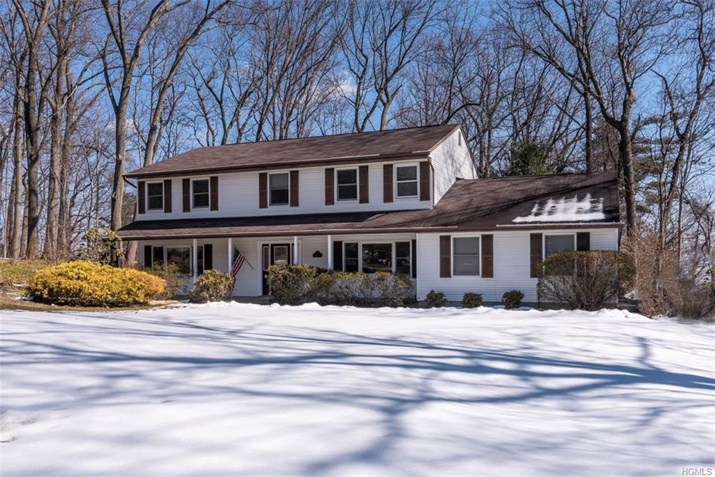4 Nicole Place - Photo 1