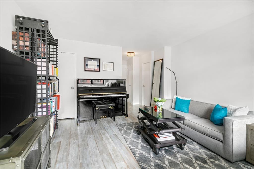 225 36th Street - Photo 1