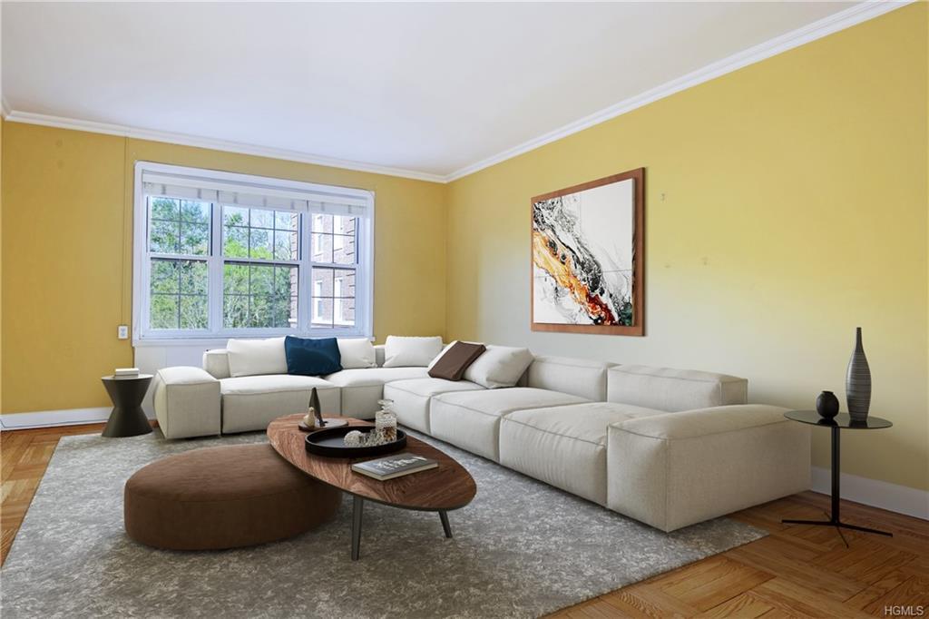 8 Midland Gardens - Photo 1