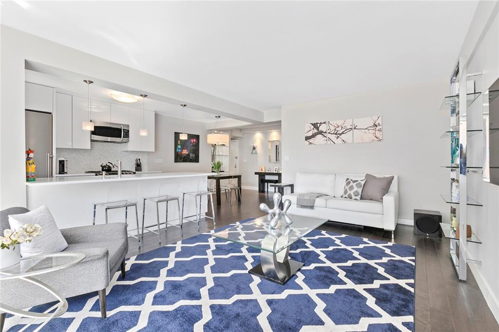11 5th Avenue - Photo 1