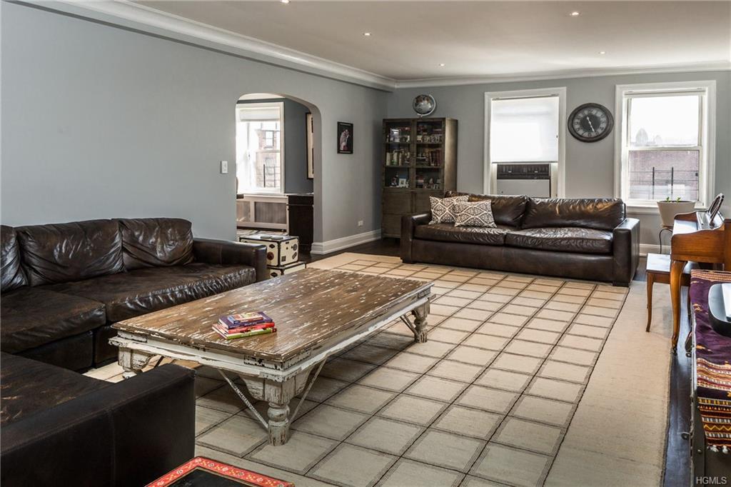 280 Bronxville Road - Photo 1