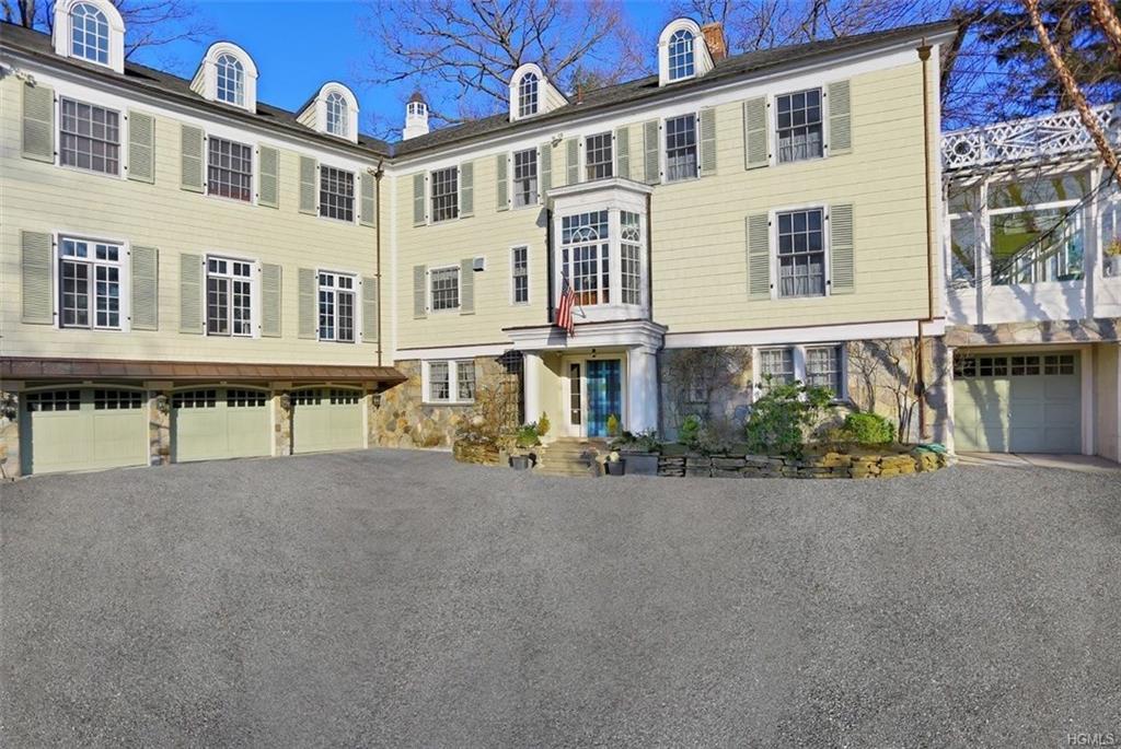 75 Huntington Road - Photo 1