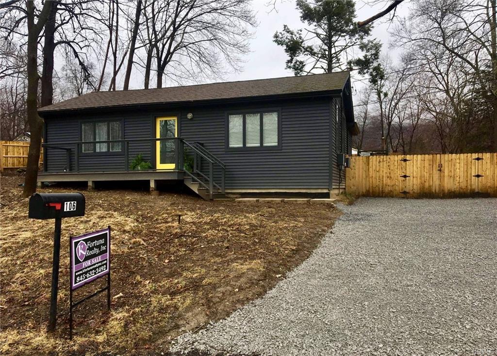 106 Wesley Avenue - Photo 1