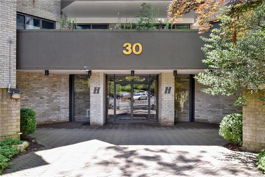 30 Greenridge Avenue - Photo 1