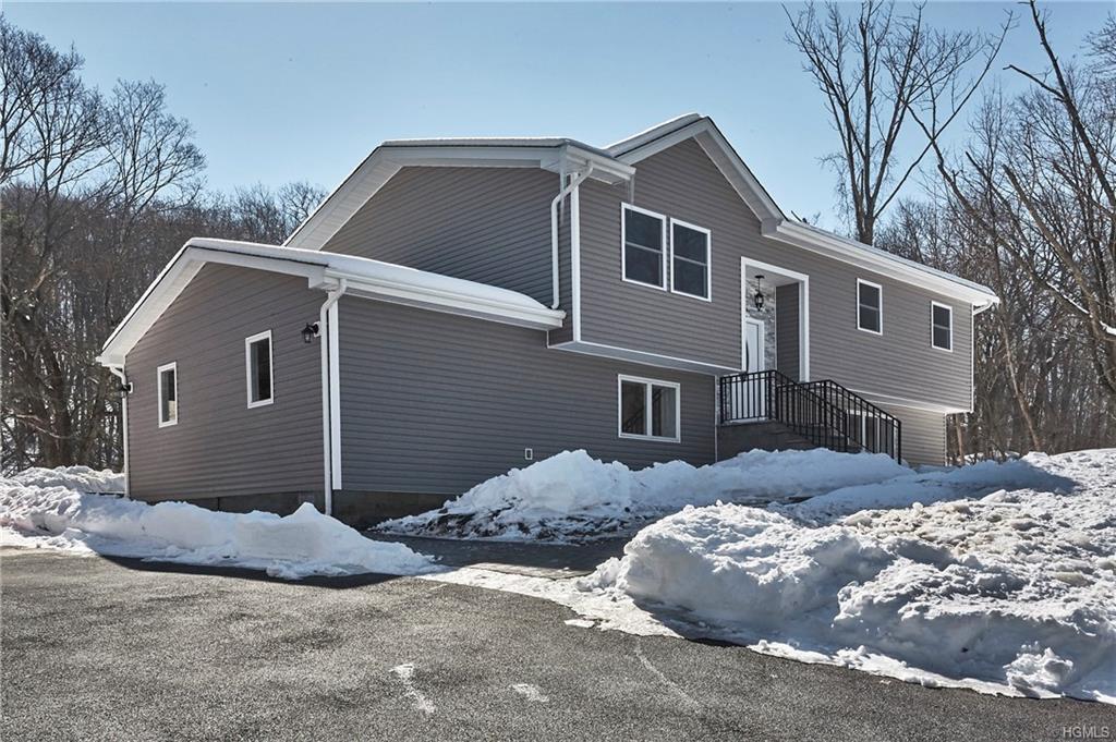 77 Warwick Turnpike - Photo 1