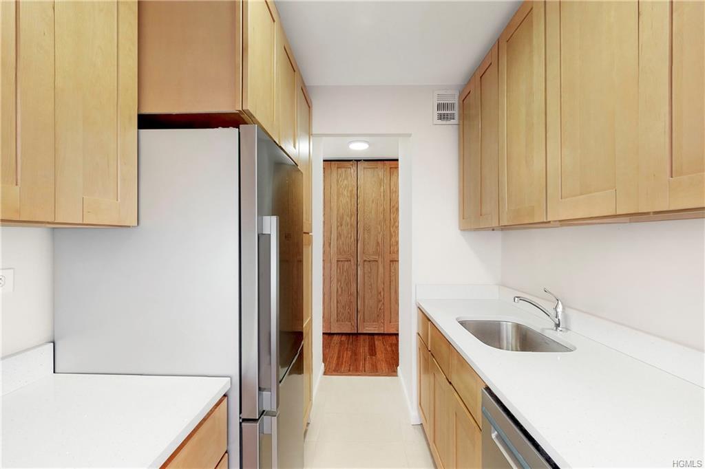 1619 3rd Avenue - Photo 1