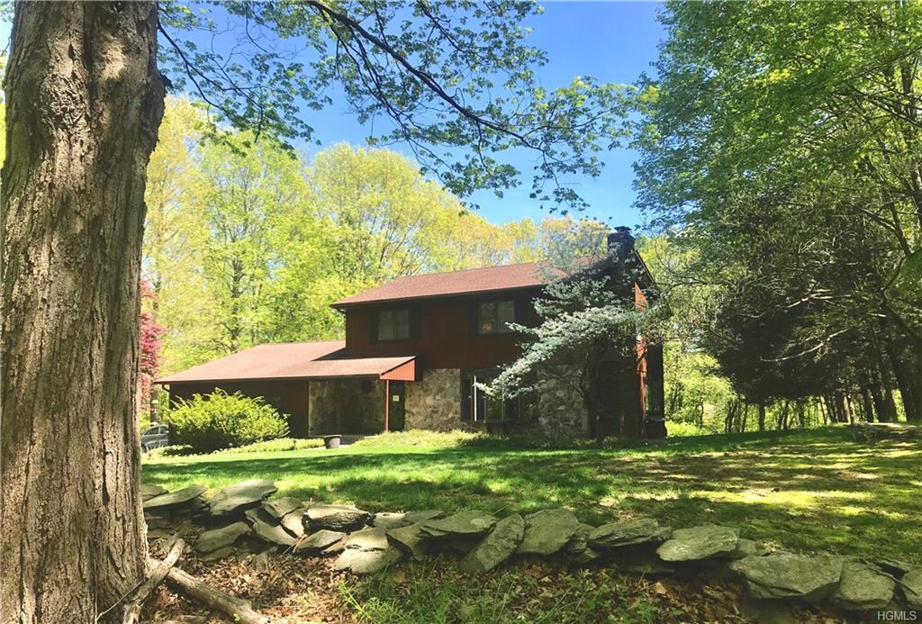 8 Halter Lane - Photo 1