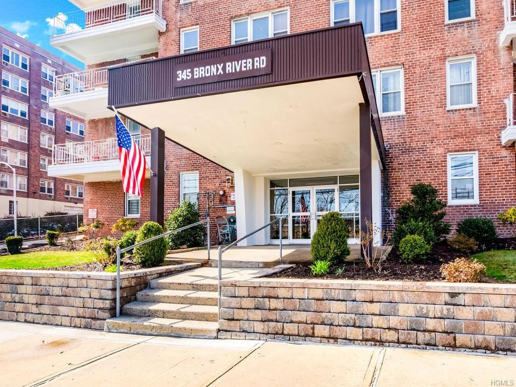 345 Bronx River Road - Photo 1
