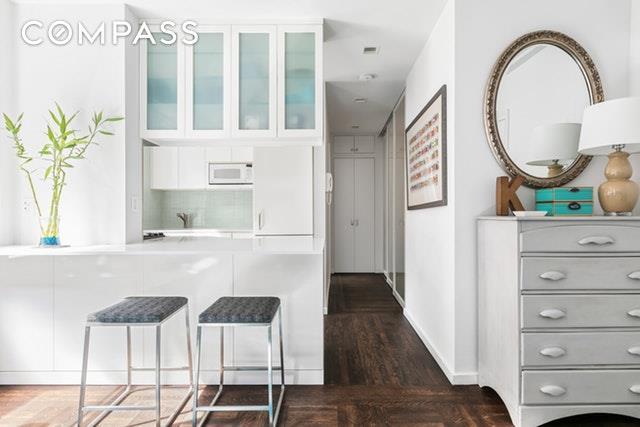 16 98th Street - Photo 1