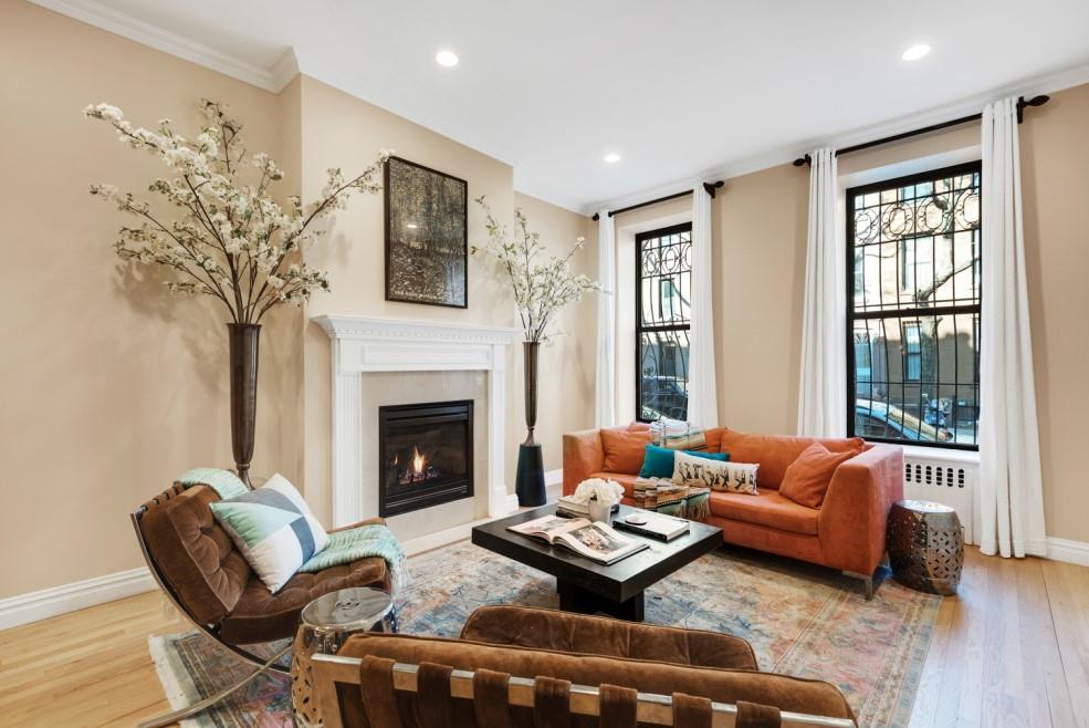 112 St Marks - Photo 1