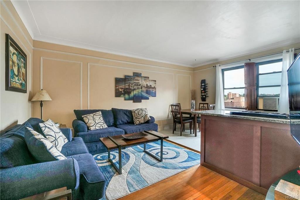 1 Franklin Avenue - Photo 1