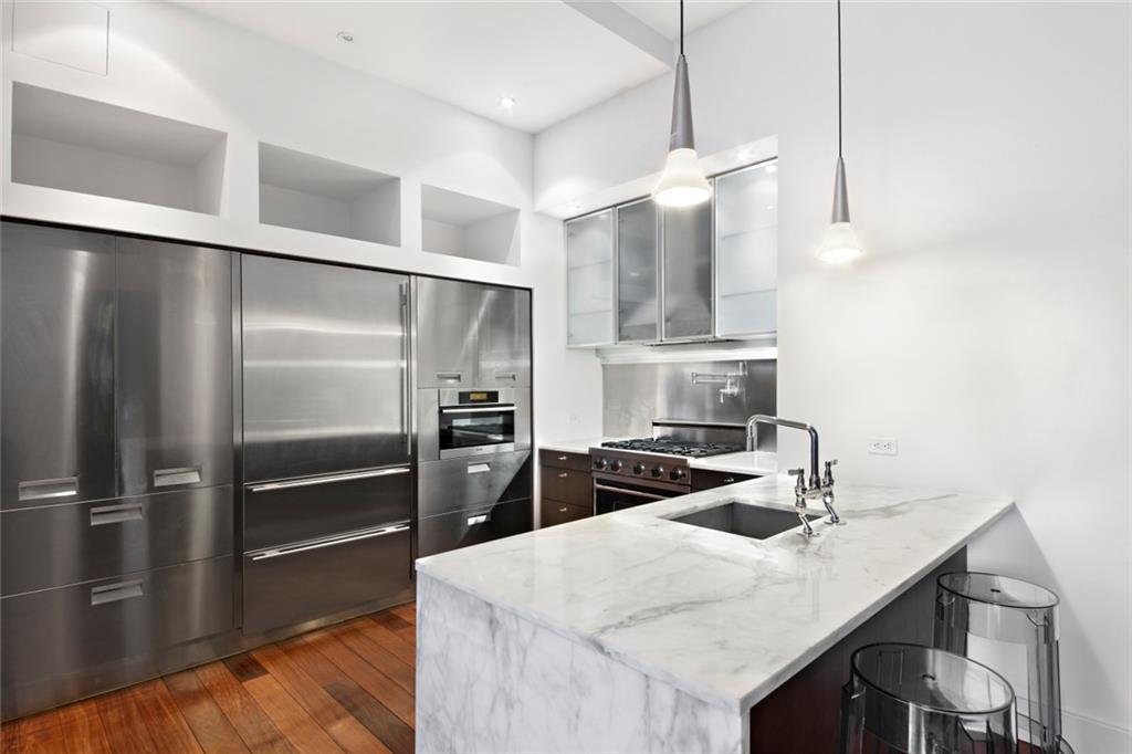 15 26th Street - Photo 1