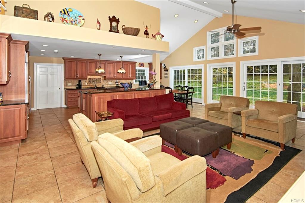 21 Hillair Circle - Photo 1