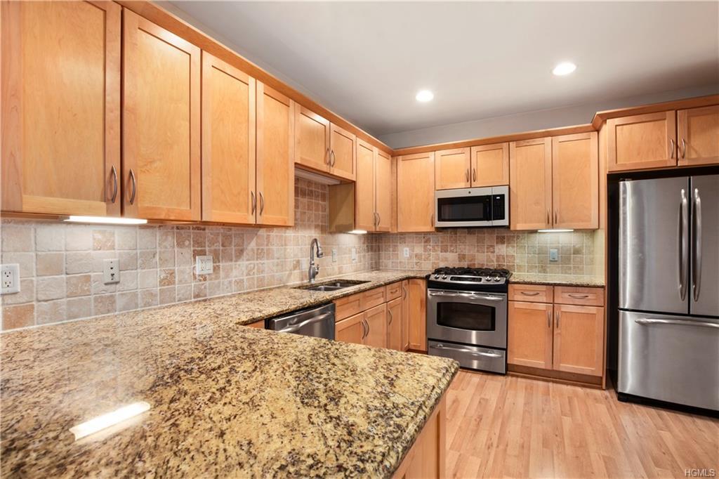 103 Trump Park - Photo 1