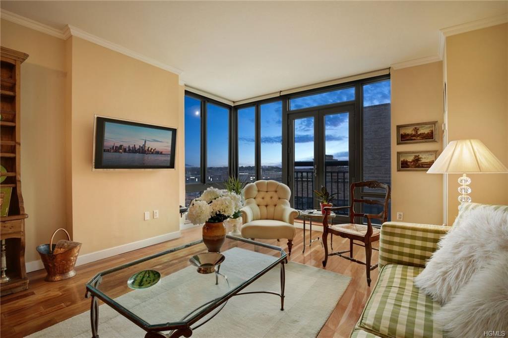 10 City Place - Photo 1