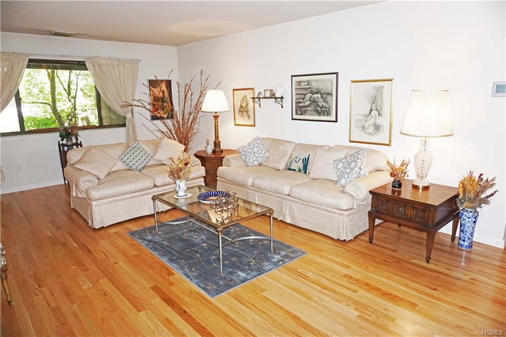 493 Martling Avenue - Photo 1