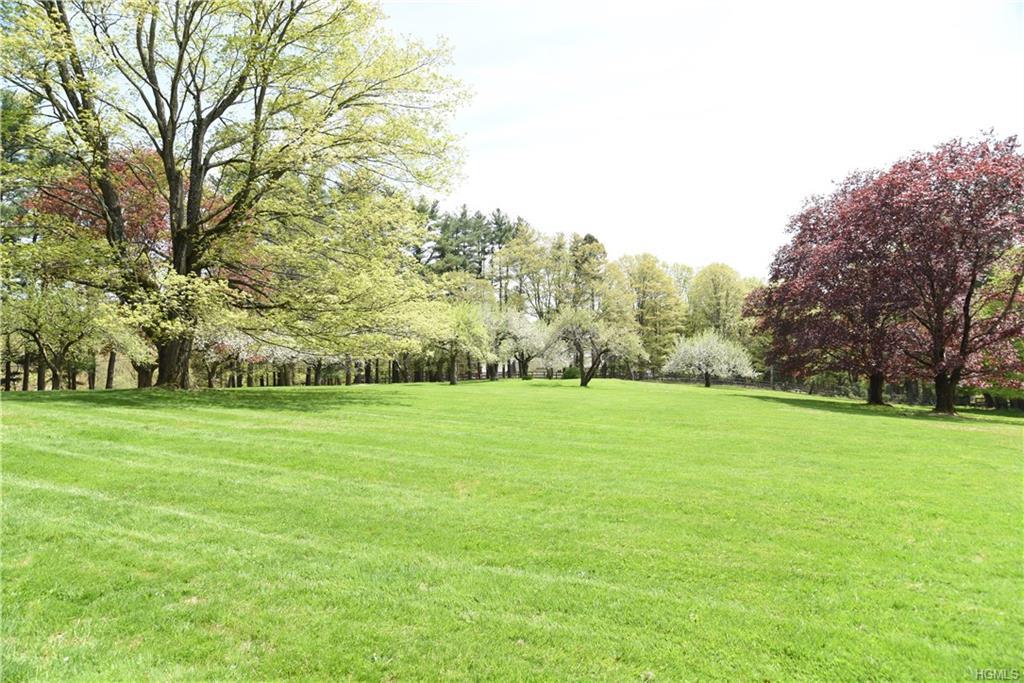 20 Whippoorwill Road - Photo 1