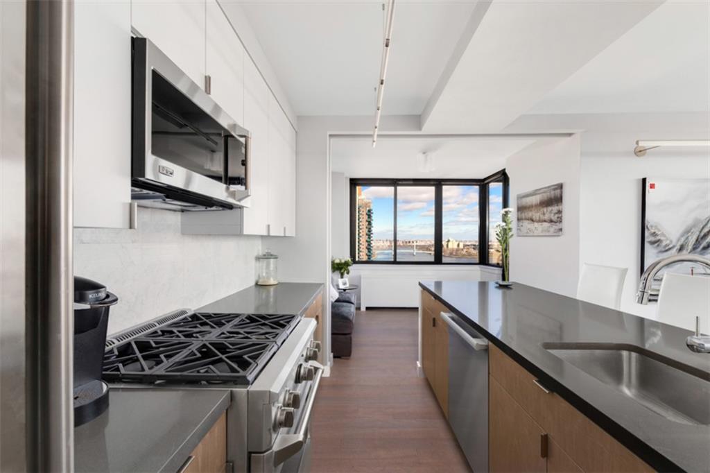 455 86th Street - Photo 1