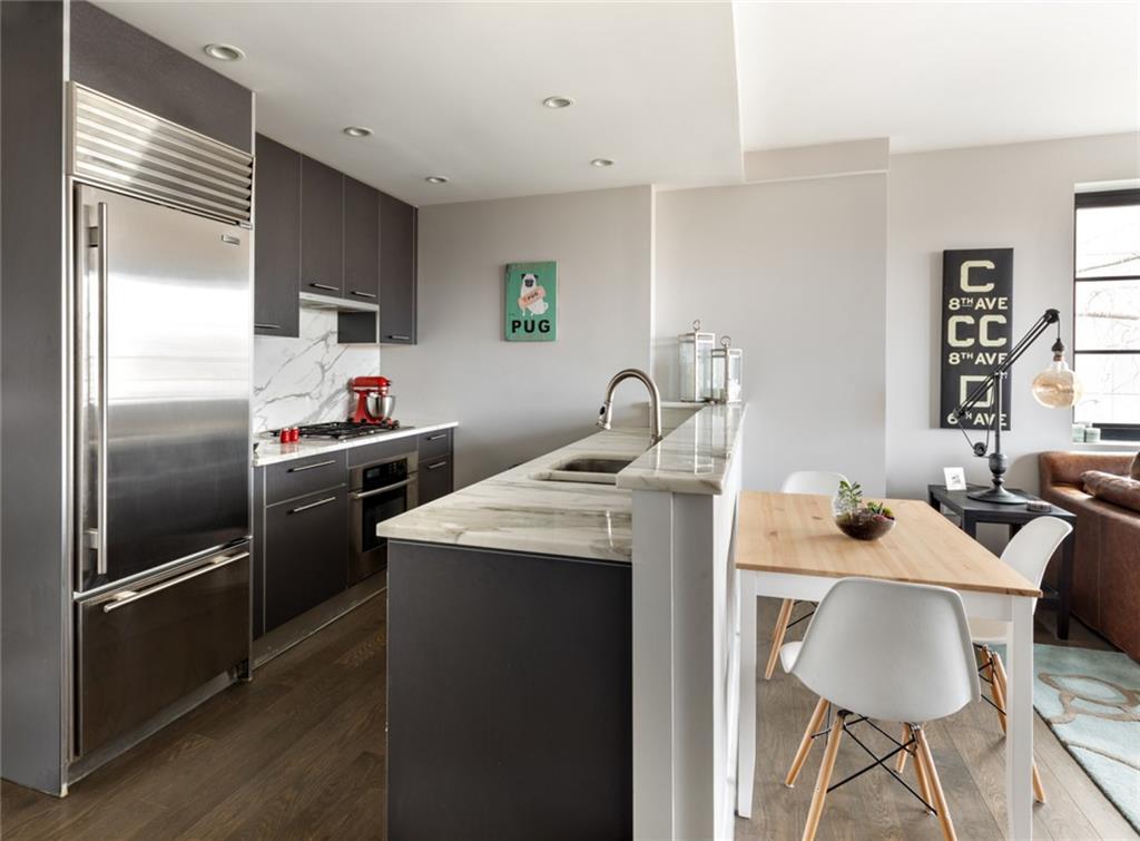 527 Court Street - Photo 1