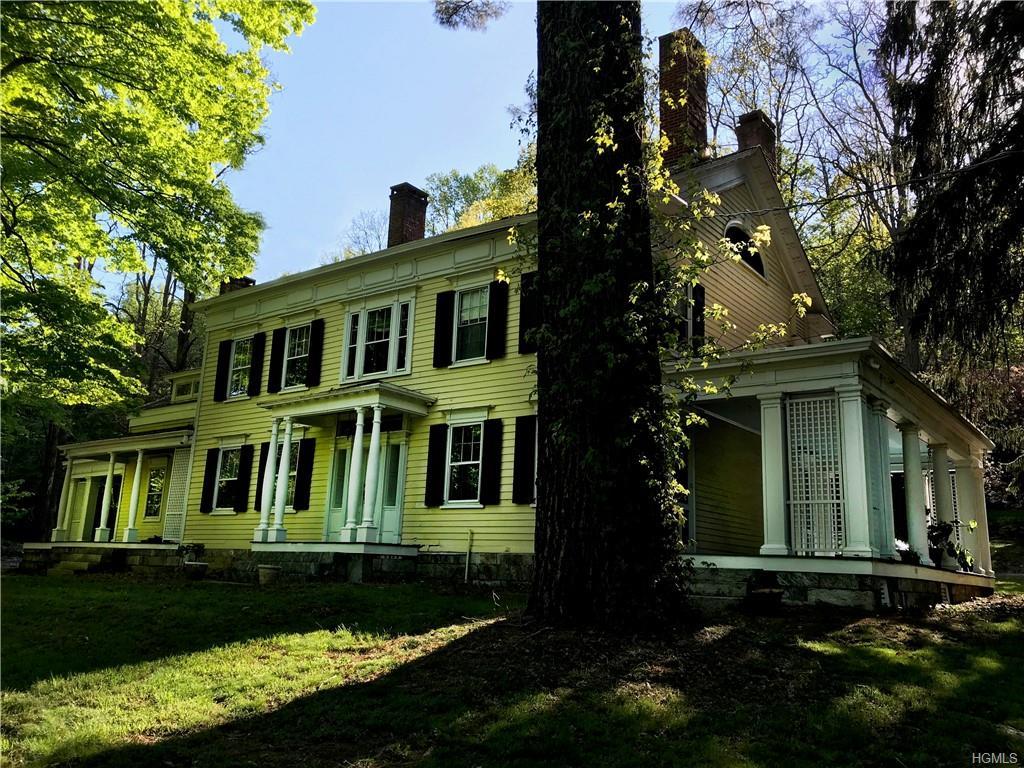 885 Stoneleigh Avenue - Photo 1