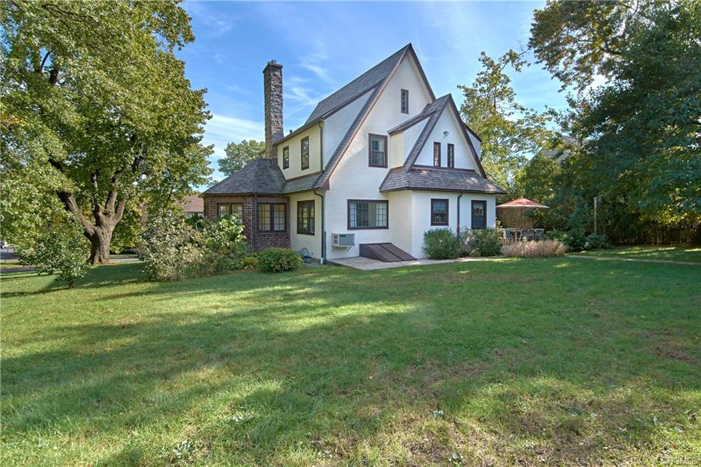 111 Puritan Drive - Photo 1