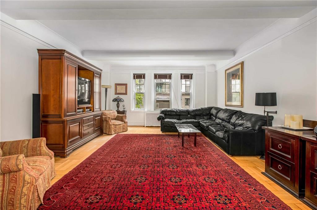 685 End Avenue - Photo 1