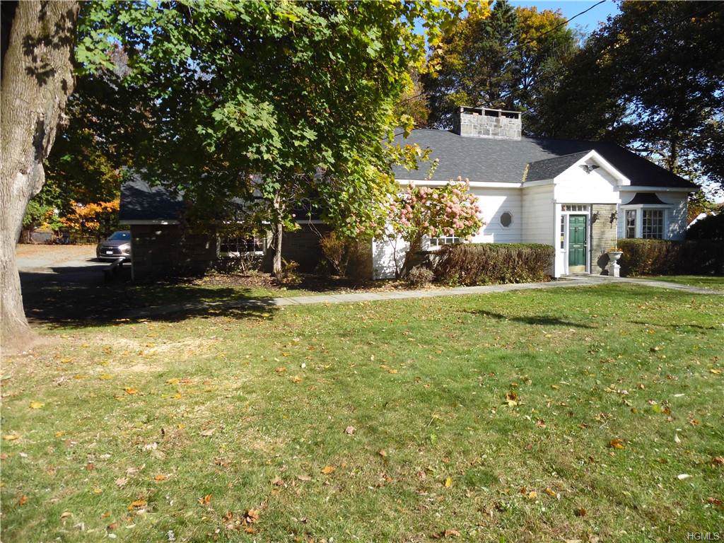 10 Hamilton Avenue - Photo 1