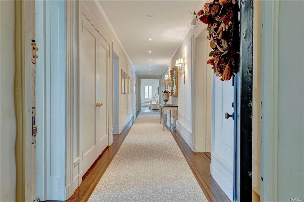1 Southgate - Photo 1