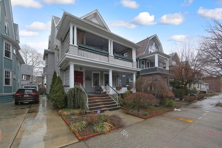 551 Rugby Road - Photo 1