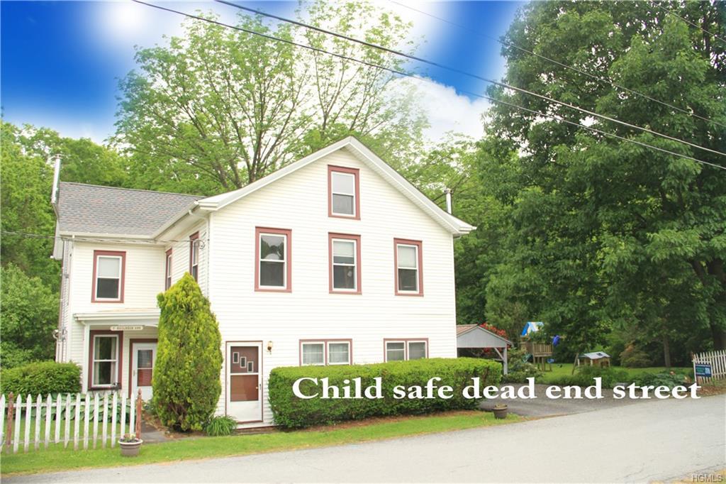 7 Railroad Avenue - Photo 1 7 Railroad Avenue - Photo 1