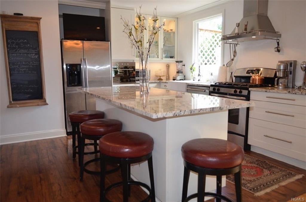 146 Standish Drive - Photo 1