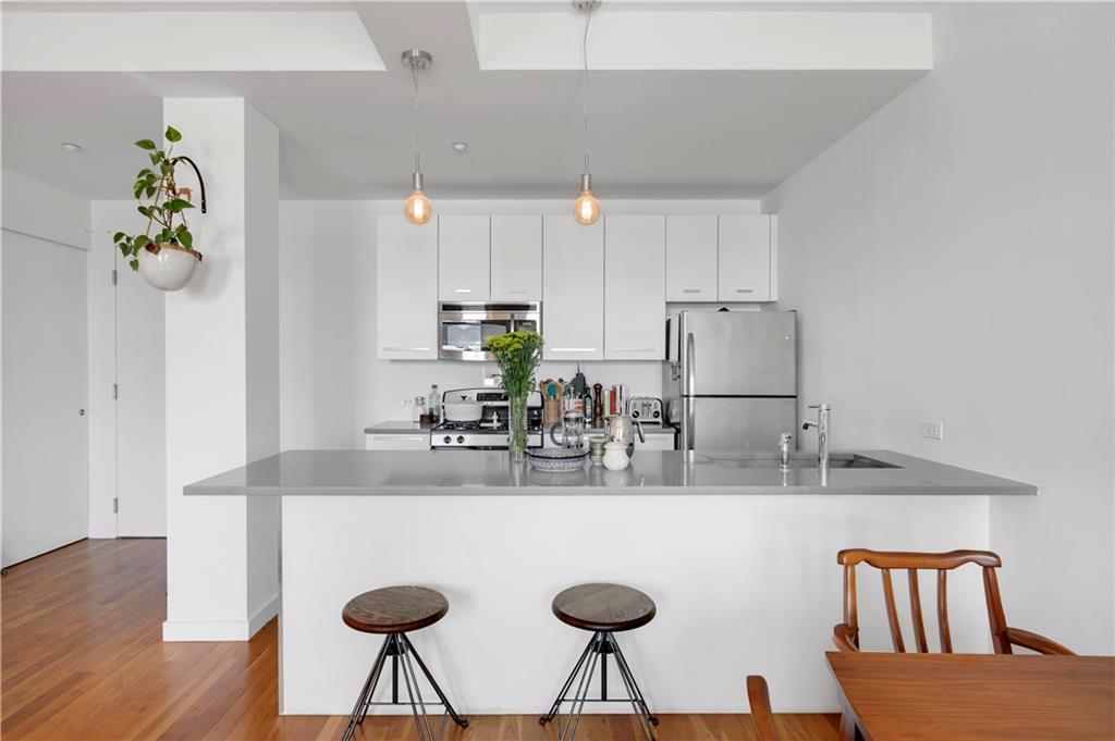 122 West Street - Photo 1