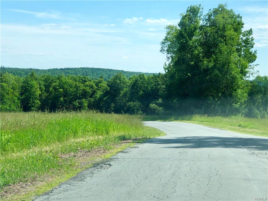 129 Old County Road - Photo 1