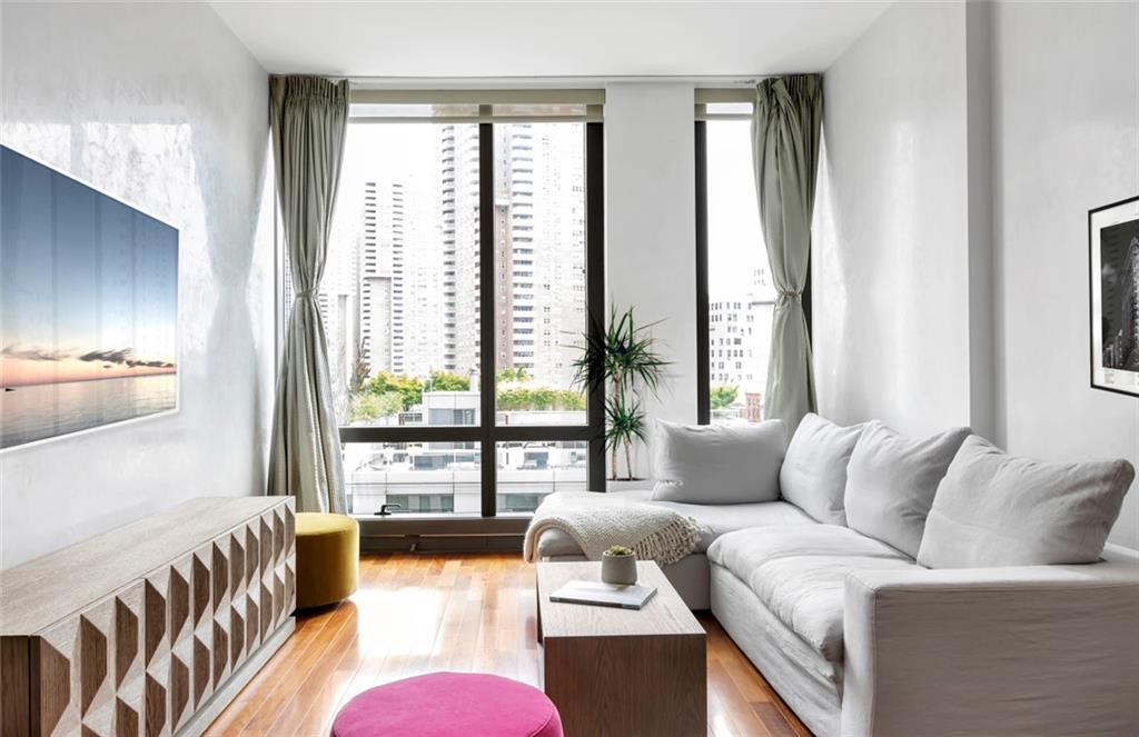 101 Warren Street - Photo 1