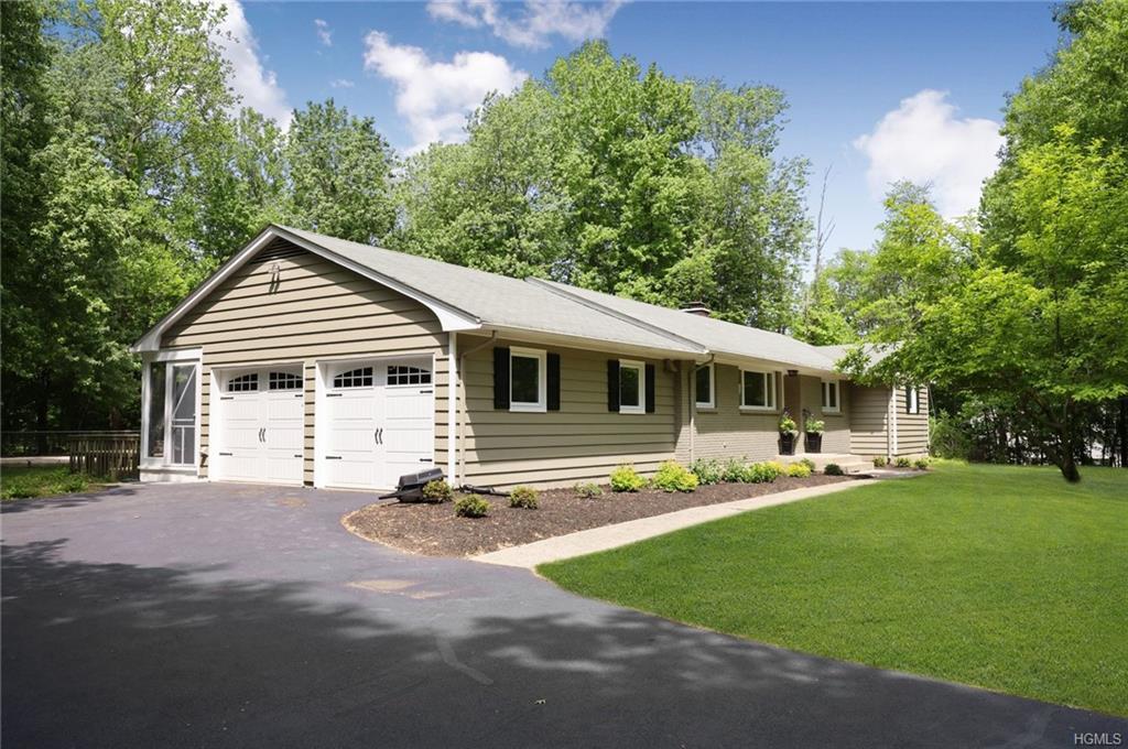 2 Little Brook Lane - Photo 1