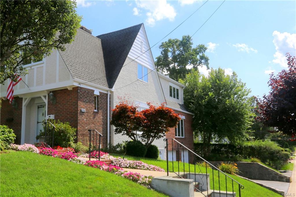 126 Lincoln Avenue - Photo 1