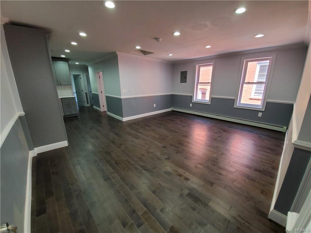 637 Commonwealth Avenue - Photo 1