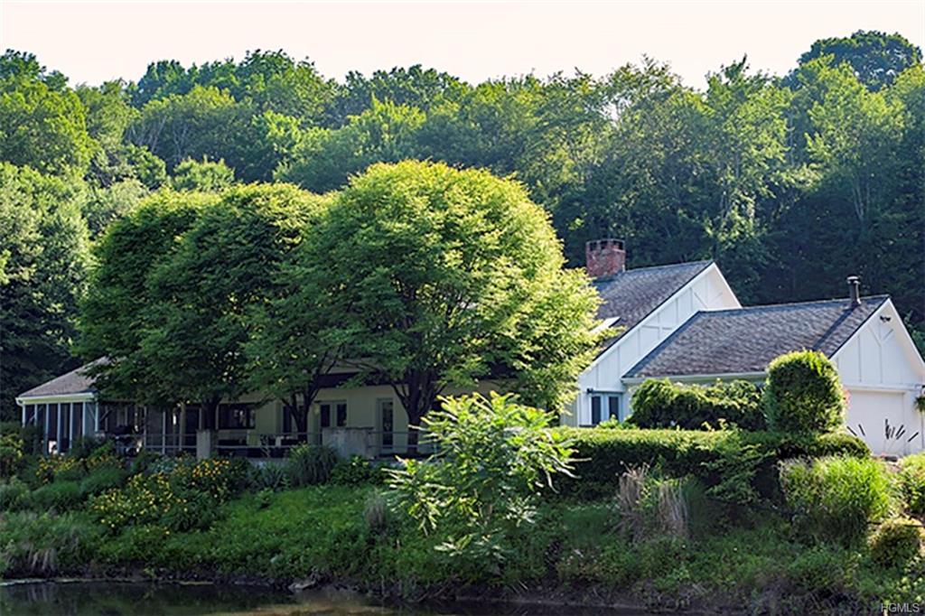 8 Game Farm Road - Photo 1