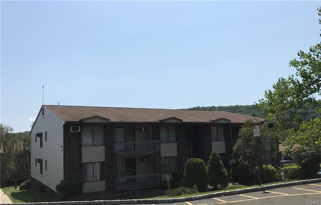 284 Country Club Lane - Photo 1