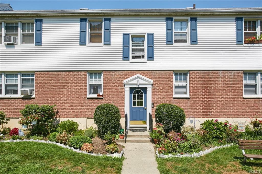 107 Columbus Avenue - Photo 1