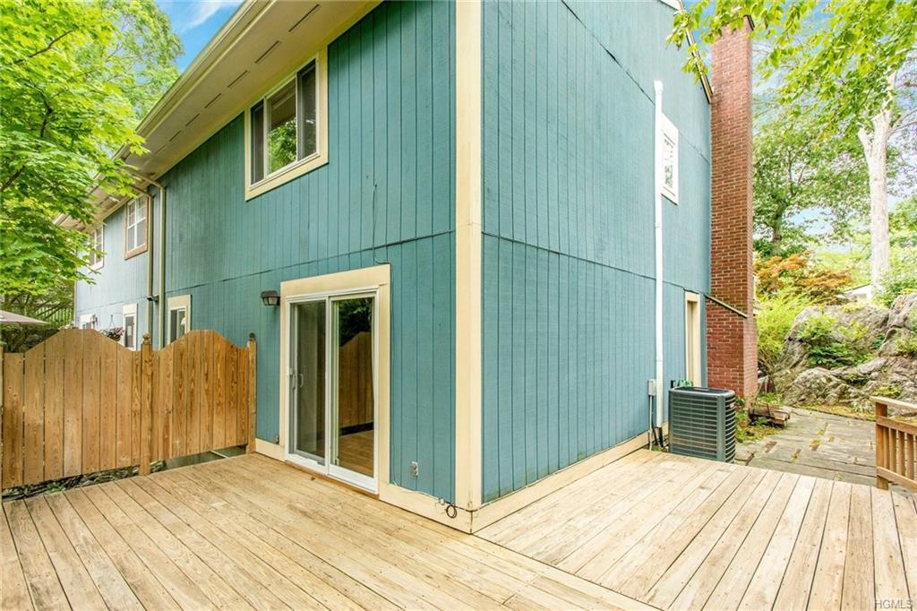 22 Quincy Court - Photo 1