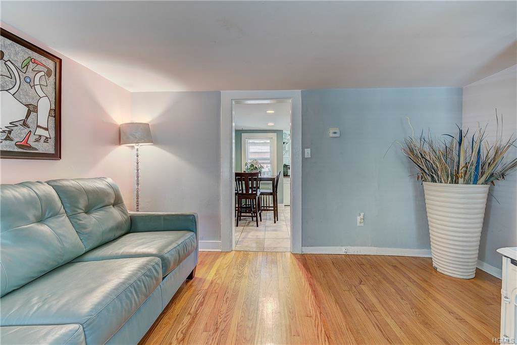 105 Locust Lane - Photo 1