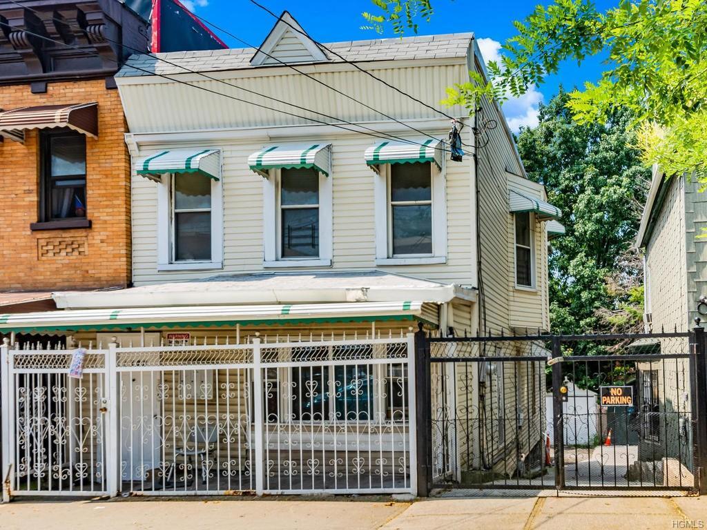 1537 Commonwealth - Photo 1