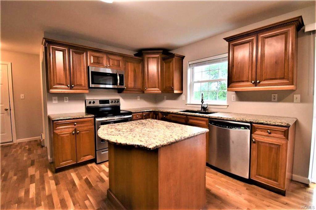 575 Lower Road - Photo 1