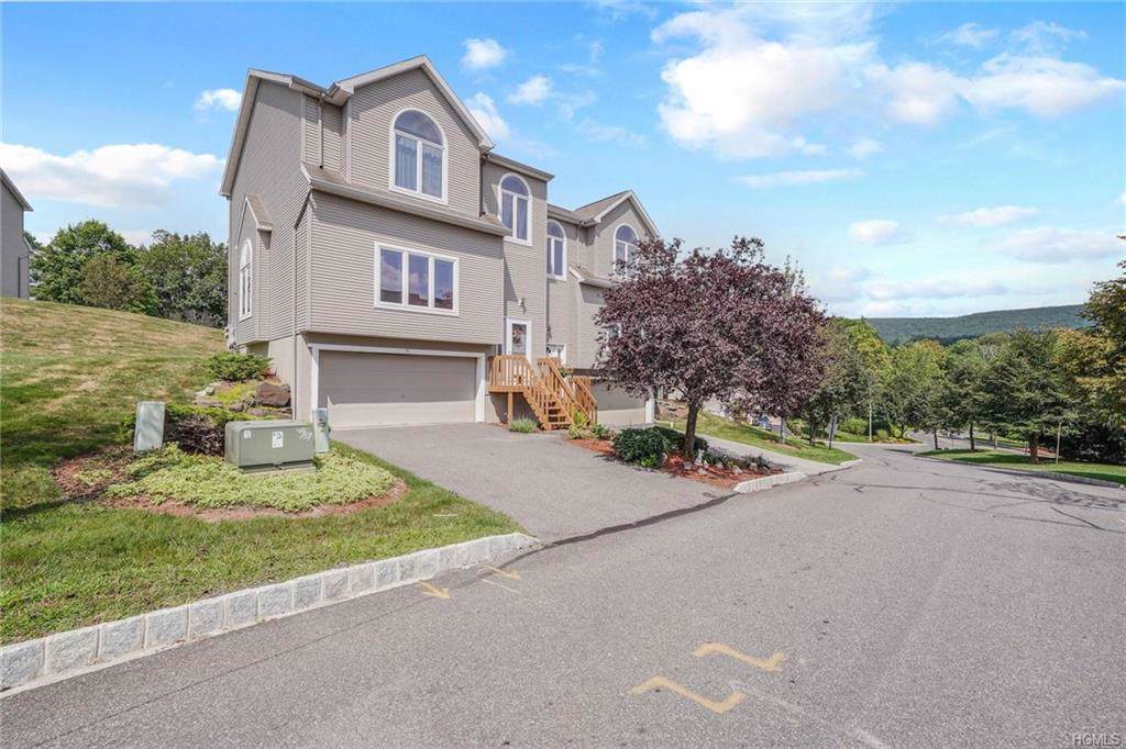 12 Rockridge Drive - Photo 1