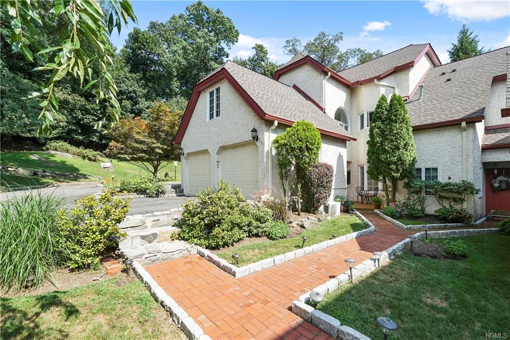 33 Springhurst Park Drive - Photo 1