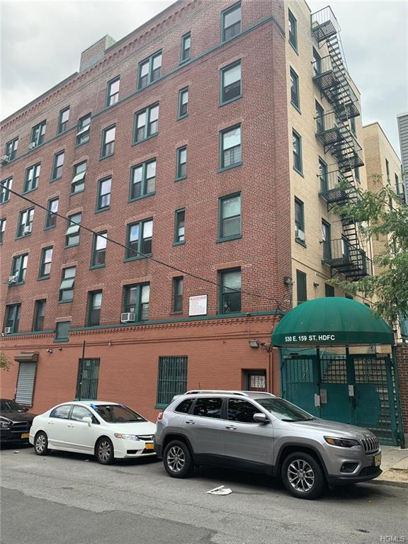 530 159th Street - Photo 1