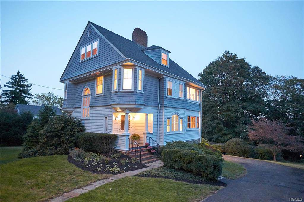 230 Hudson Terrace - Photo 1